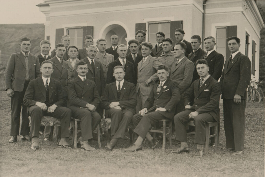 1924